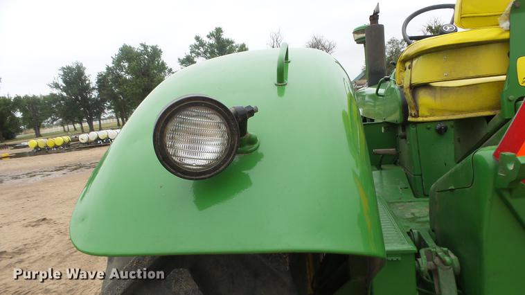image for item AM9199 John Deere 4020 row crop tractor