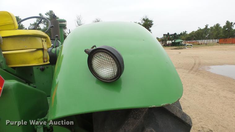 image for item AM9199 John Deere 4020 row crop tractor