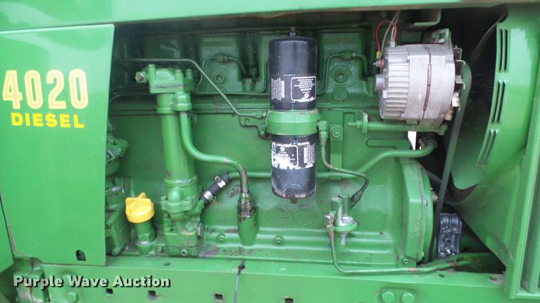 image for item AM9199 John Deere 4020 row crop tractor