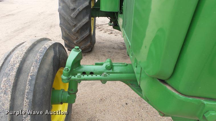 image for item AM9199 John Deere 4020 row crop tractor