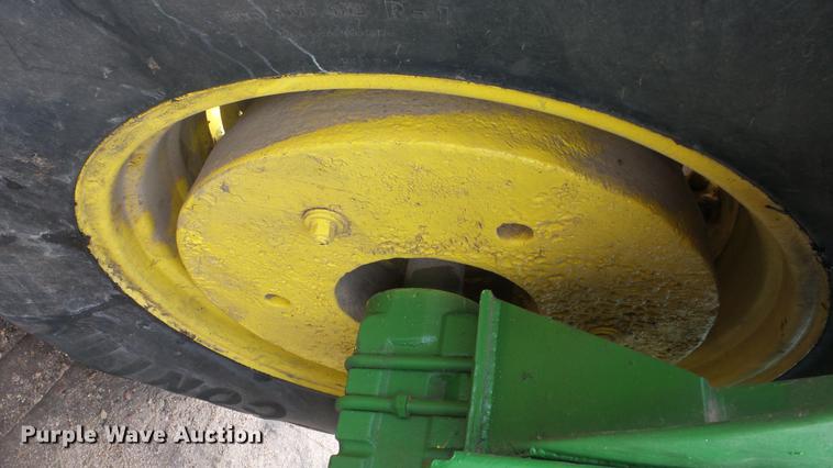 image for item AM9199 John Deere 4020 row crop tractor
