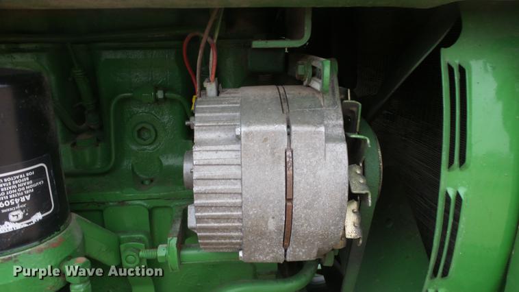 image for item AM9199 John Deere 4020 row crop tractor