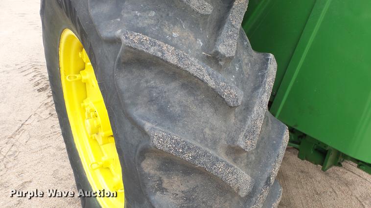 image for item AM9199 John Deere 4020 row crop tractor