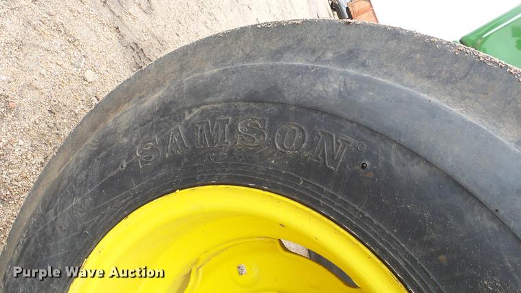 image for item AM9199 John Deere 4020 row crop tractor