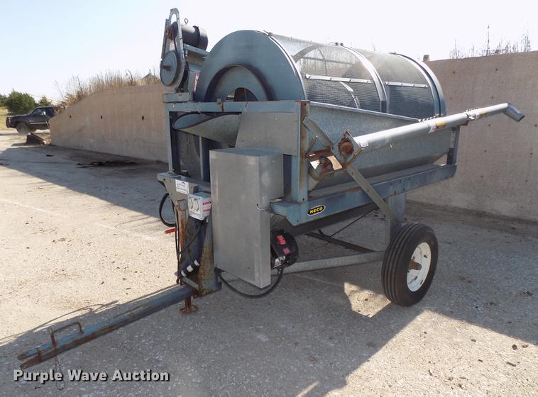 image for item DB8572 Neco 51A grain cleaning machine