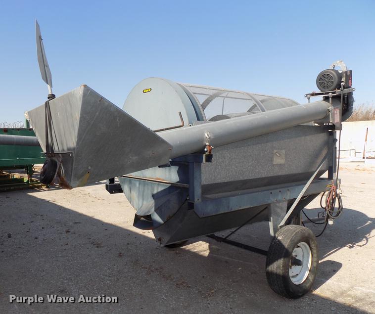 image for item DB8572 Neco 51A grain cleaning machine