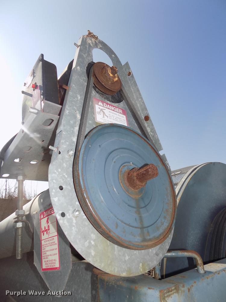 image for item DB8572 Neco 51A grain cleaning machine