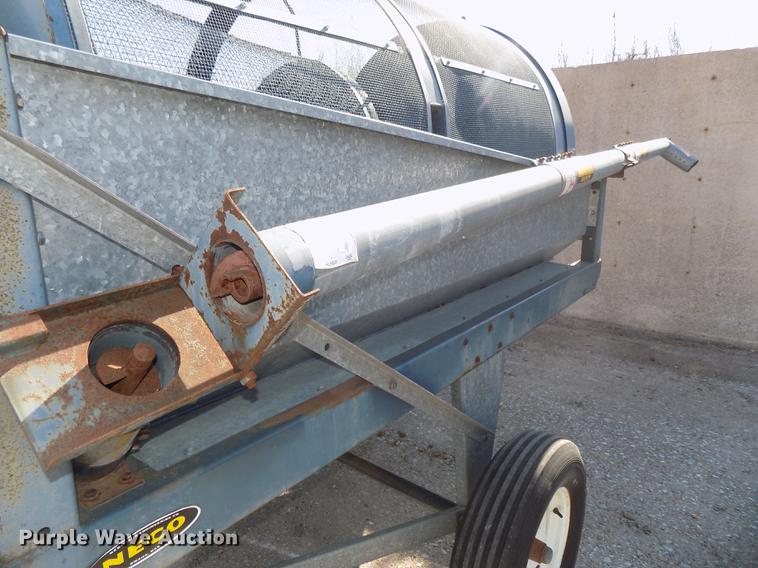 image for item DB8572 Neco 51A grain cleaning machine