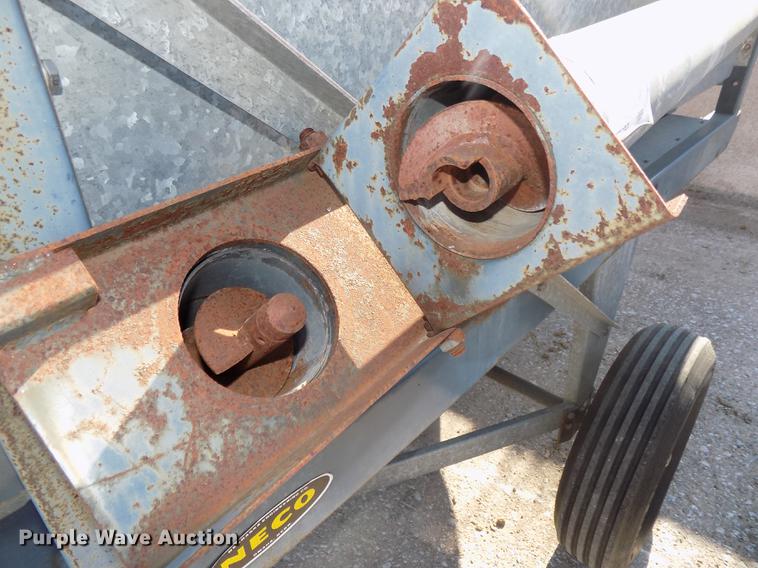 image for item DB8572 Neco 51A grain cleaning machine
