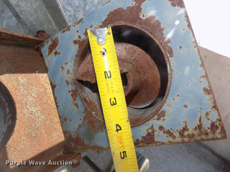 image for item DB8572 Neco 51A grain cleaning machine