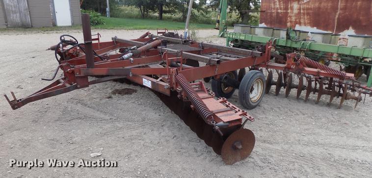 image for item DB8577 International 480 tandem disk