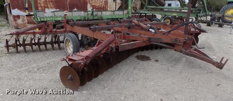 image for item DB8577 International 480 tandem disk