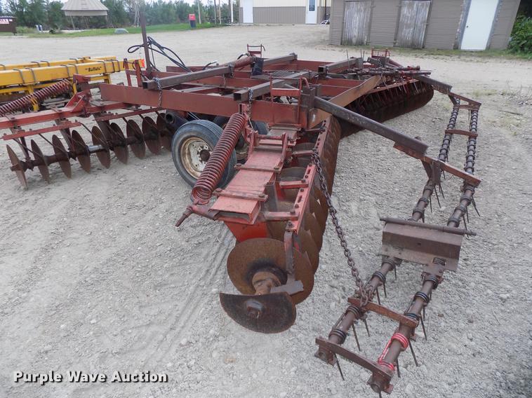 image for item DB8577 International 480 tandem disk