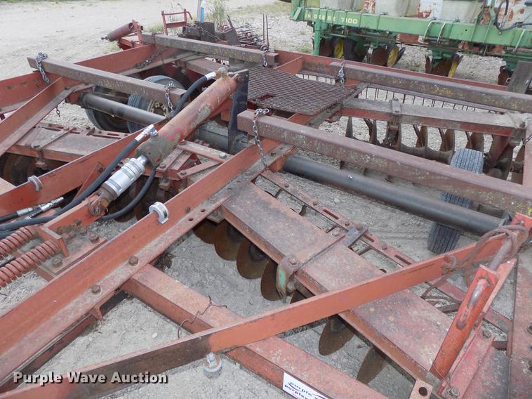 image for item DB8577 International 480 tandem disk