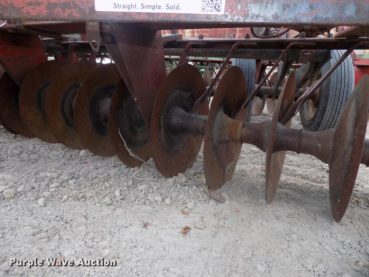 image for item DB8577 International 480 tandem disk