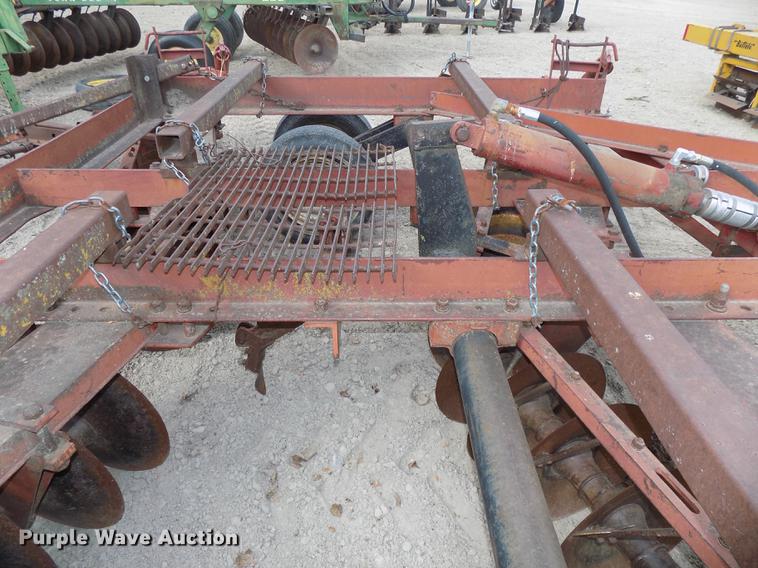 image for item DB8577 International 480 tandem disk