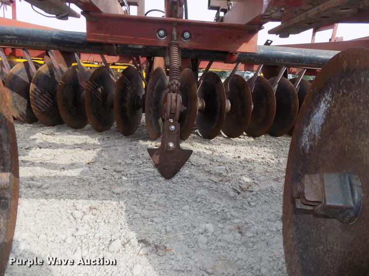 image for item DB8577 International 480 tandem disk