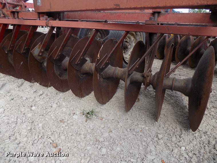 image for item DB8577 International 480 tandem disk