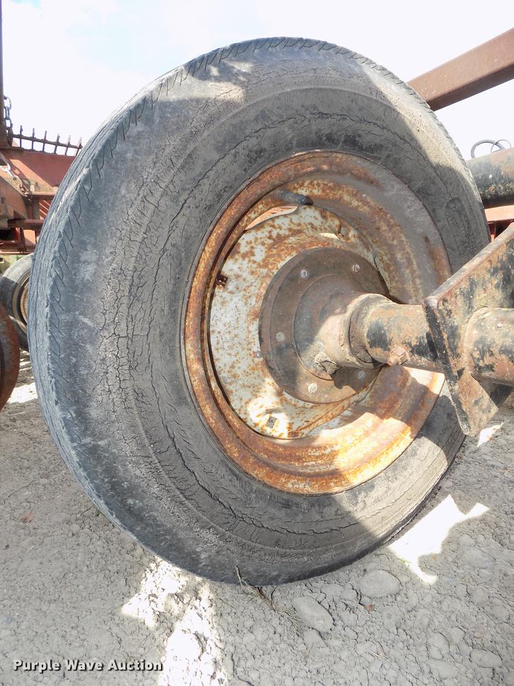 image for item DB8577 International 480 tandem disk