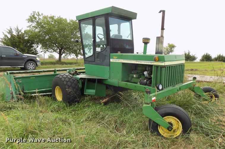 image for item DB8601 1980 John Deere 2280 windrower