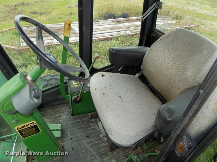 image for item DB8601 1980 John Deere 2280 windrower