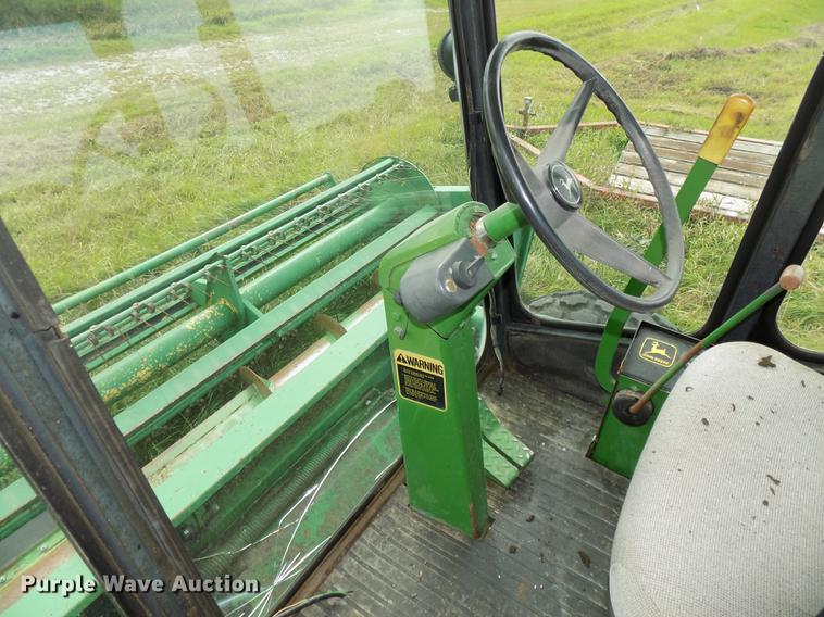 image for item DB8601 1980 John Deere 2280 windrower