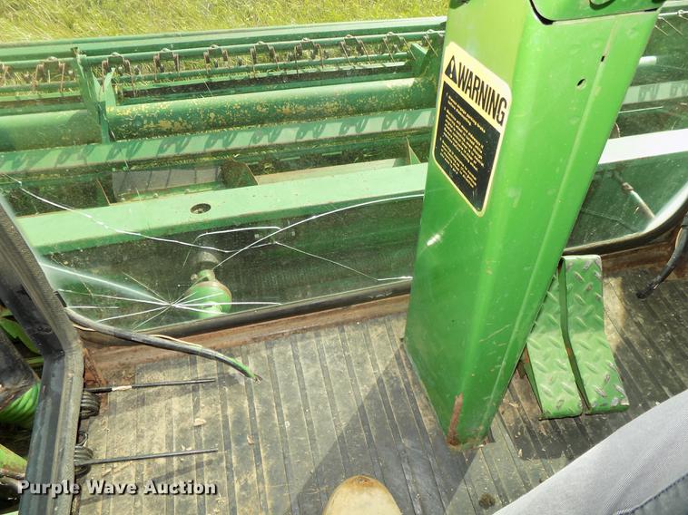 image for item DB8601 1980 John Deere 2280 windrower