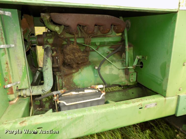 image for item DB8601 1980 John Deere 2280 windrower