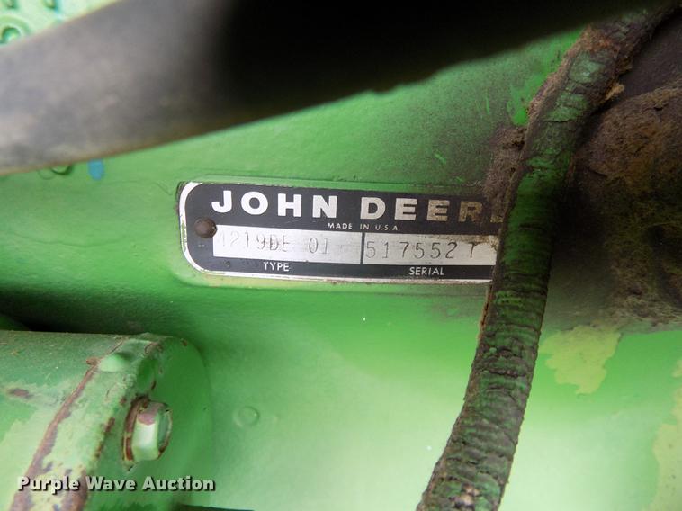 image for item DB8601 1980 John Deere 2280 windrower