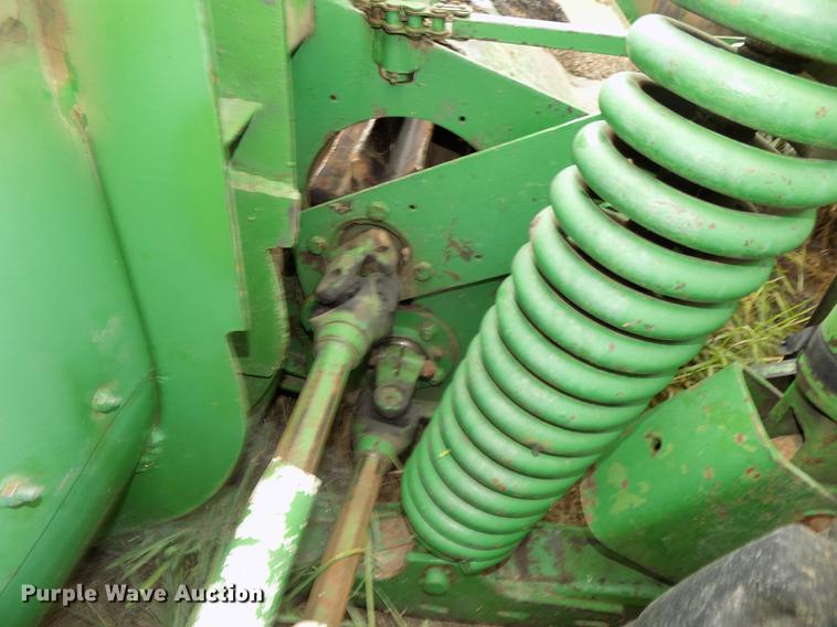 image for item DB8601 1980 John Deere 2280 windrower