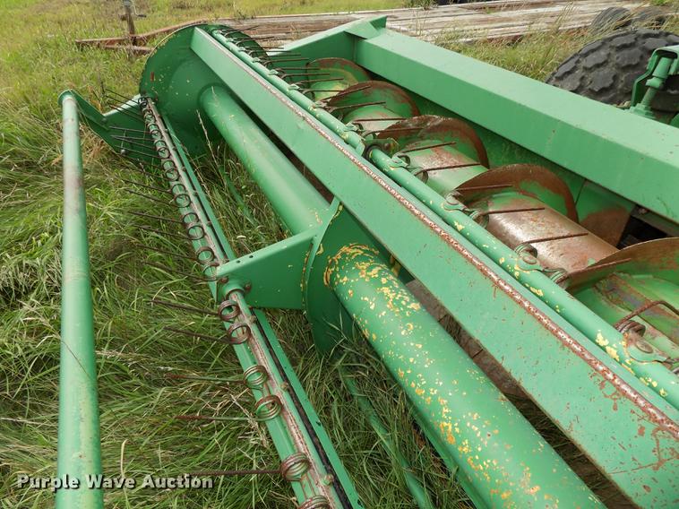 image for item DB8601 1980 John Deere 2280 windrower