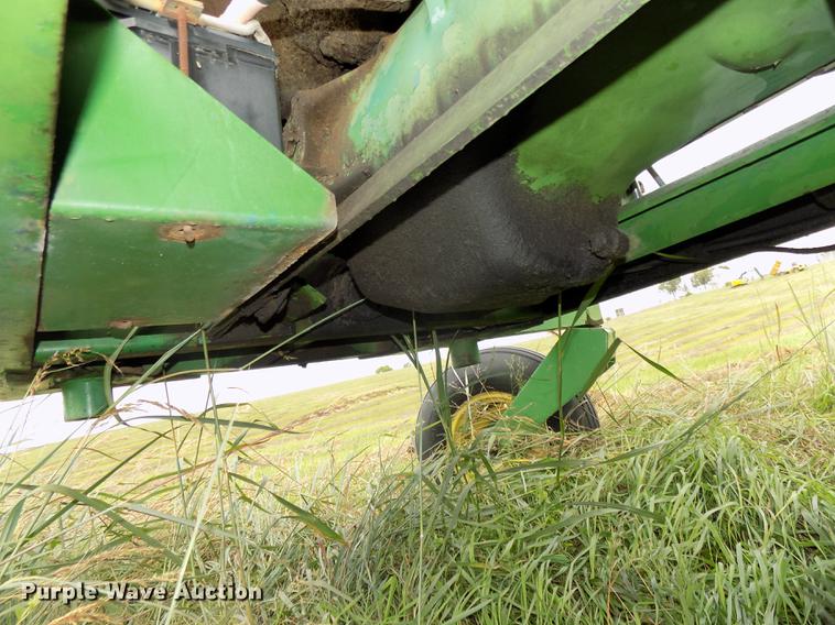 image for item DB8601 1980 John Deere 2280 windrower