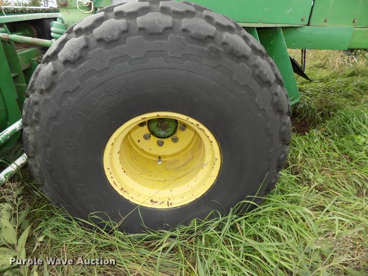 image for item DB8601 1980 John Deere 2280 windrower