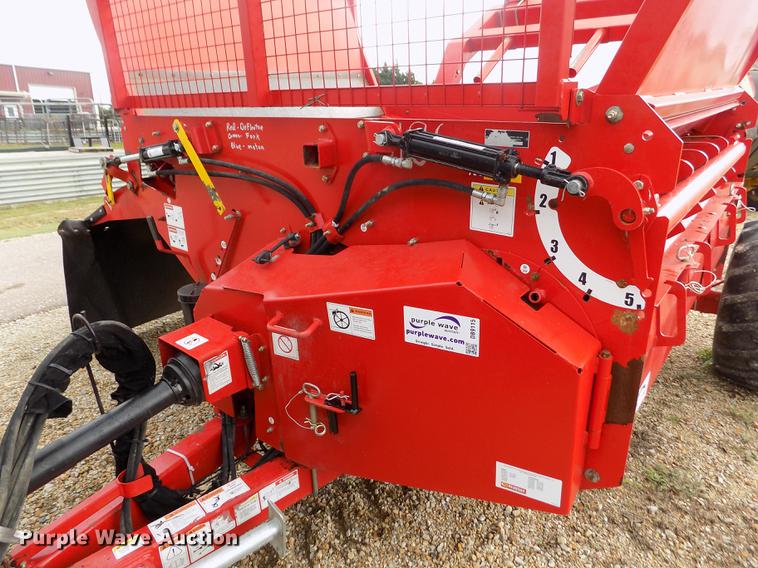 image for item DB9115 2015 Highline CFR651 bale processor