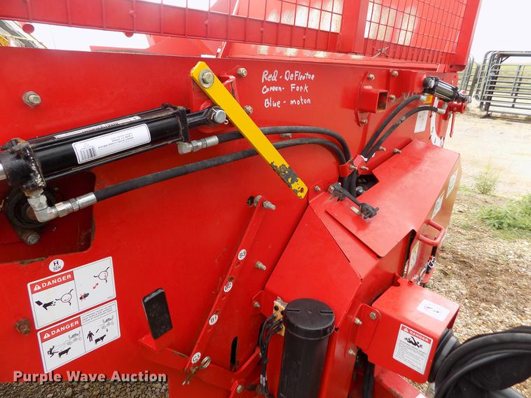 image for item DB9115 2015 Highline CFR651 bale processor