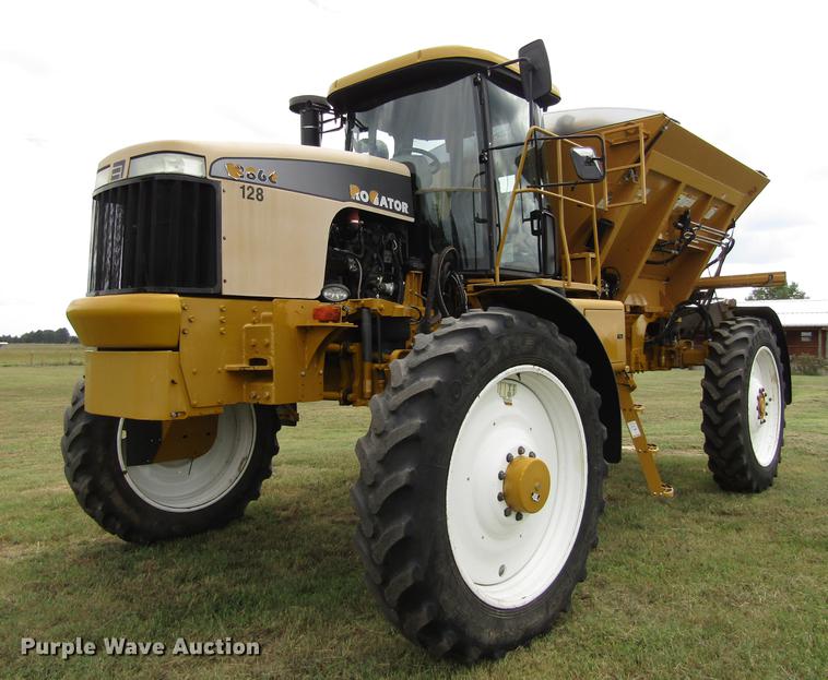 image for item DC0068 2007 Ag-Chem RoGator 1286C applicator