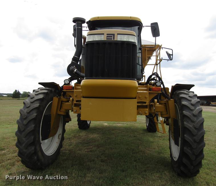 image for item DC0068 2007 Ag-Chem RoGator 1286C applicator