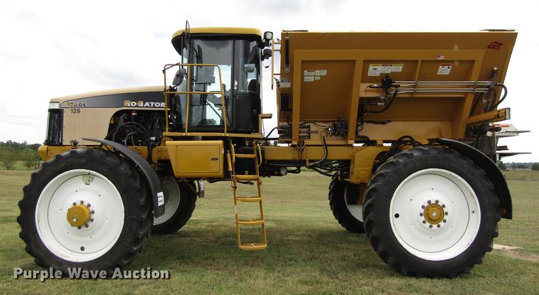 image for item DC0068 2007 Ag-Chem RoGator 1286C applicator