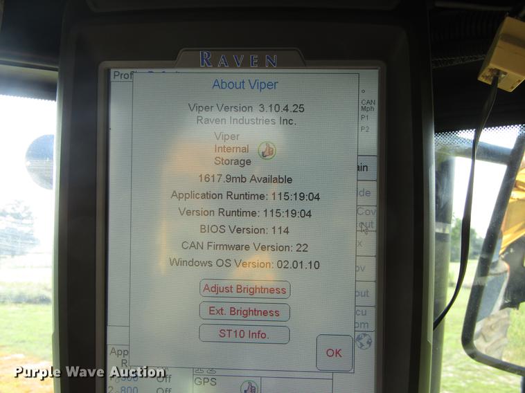 image for item DC0068 2007 Ag-Chem RoGator 1286C applicator