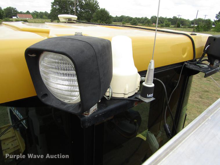 image for item DC0068 2007 Ag-Chem RoGator 1286C applicator