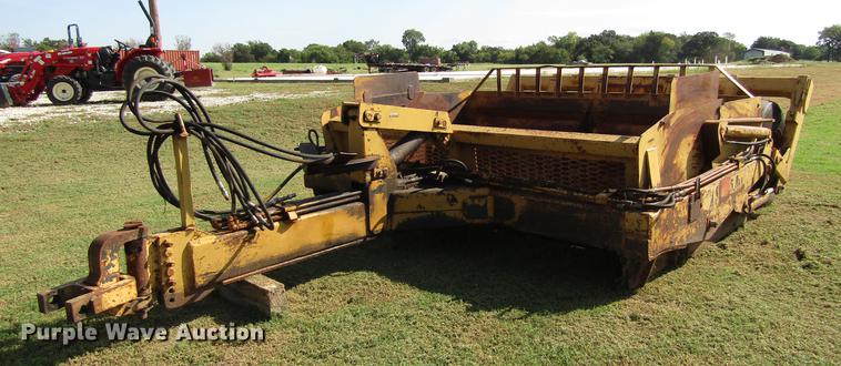 image for item DC0069 Fabco Scoopall scraper