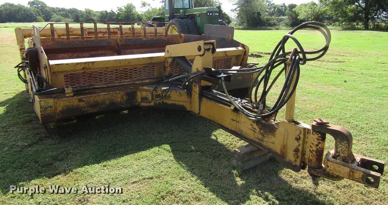 image for item DC0069 Fabco Scoopall scraper