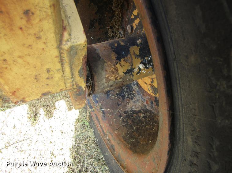 image for item DC0069 Fabco Scoopall scraper