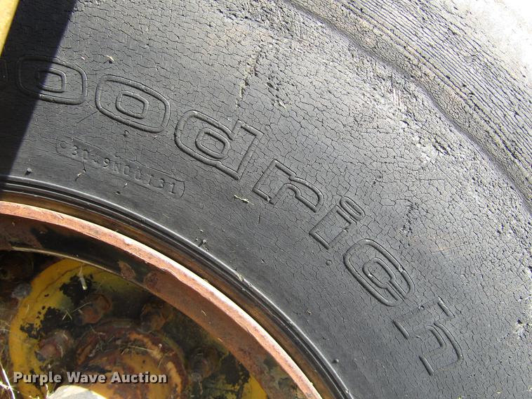 image for item DC0069 Fabco Scoopall scraper