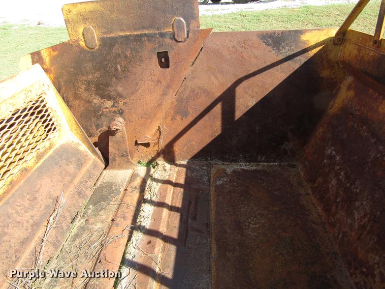 image for item DC0069 Fabco Scoopall scraper