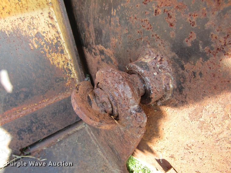 image for item DC0069 Fabco Scoopall scraper