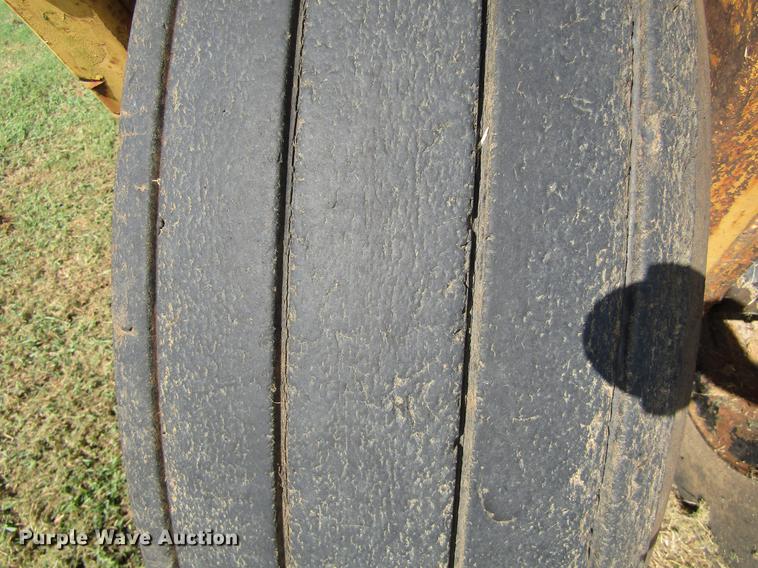 image for item DC0069 Fabco Scoopall scraper