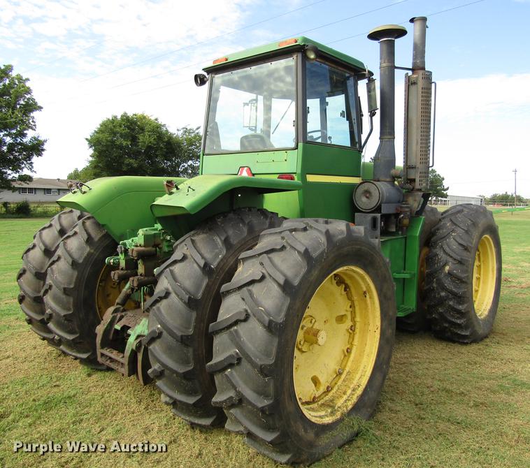 image for item DC0070 1984 John Deere 8450 4WD tractor