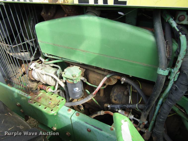 image for item DC0070 1984 John Deere 8450 4WD tractor