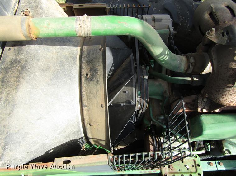 image for item DC0070 1984 John Deere 8450 4WD tractor